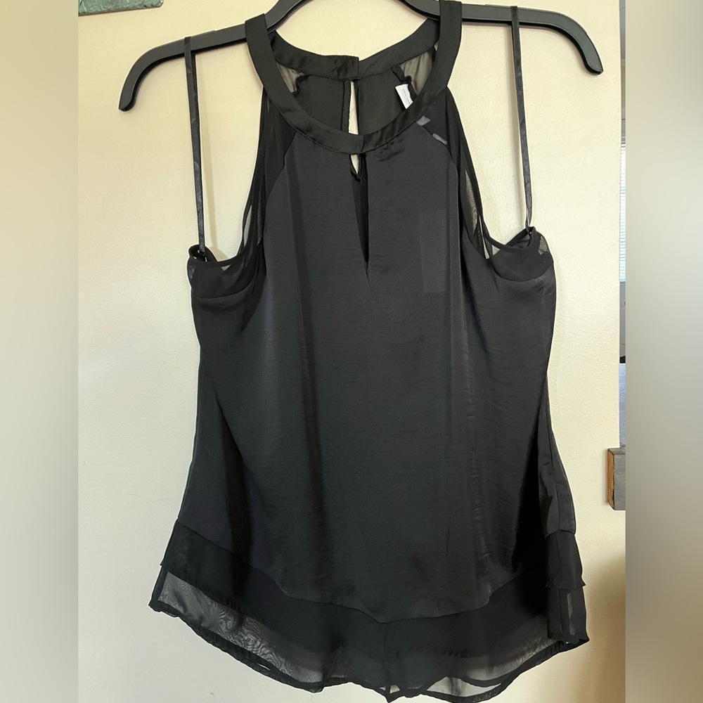 Brand new, never worn NY&C black top!
